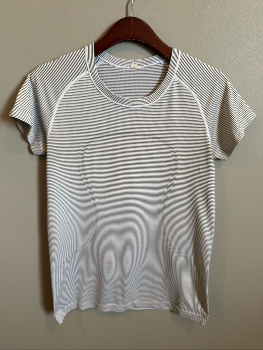 Lululemon Swiftly Tech Short Sleeve Top 10
